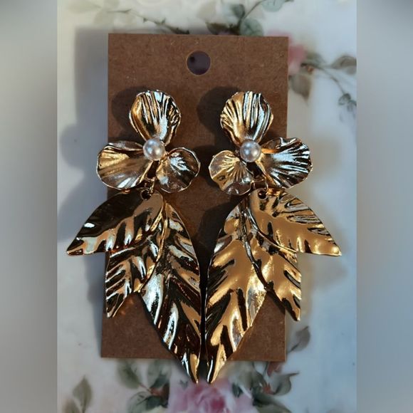 Flower dangle earrings A93 - Picture 3 of 4